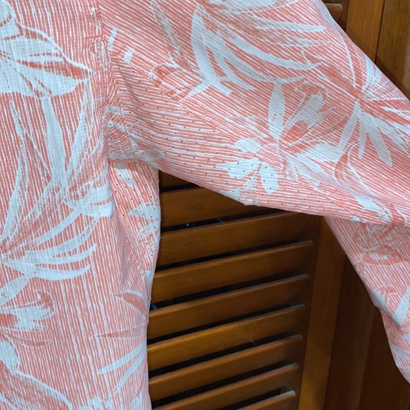 Coolibar tropical button down UPF50+ - Picture 7 of 13